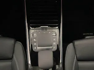 Mercedes-Benz GLB 220 d AMG Line 4MATIC