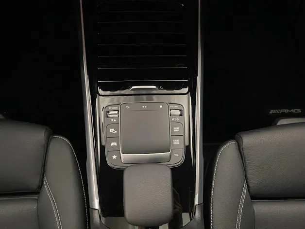 Mercedes-Benz GLB 220 d AMG Line 4MATIC