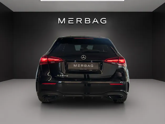 Mercedes-Benz A 250 e EQ Star 8G-DCT