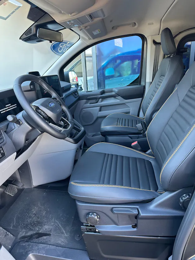 Ford Transit C combi 320 L1 2.0 Eco Trail/170CV/4x4 Aut.