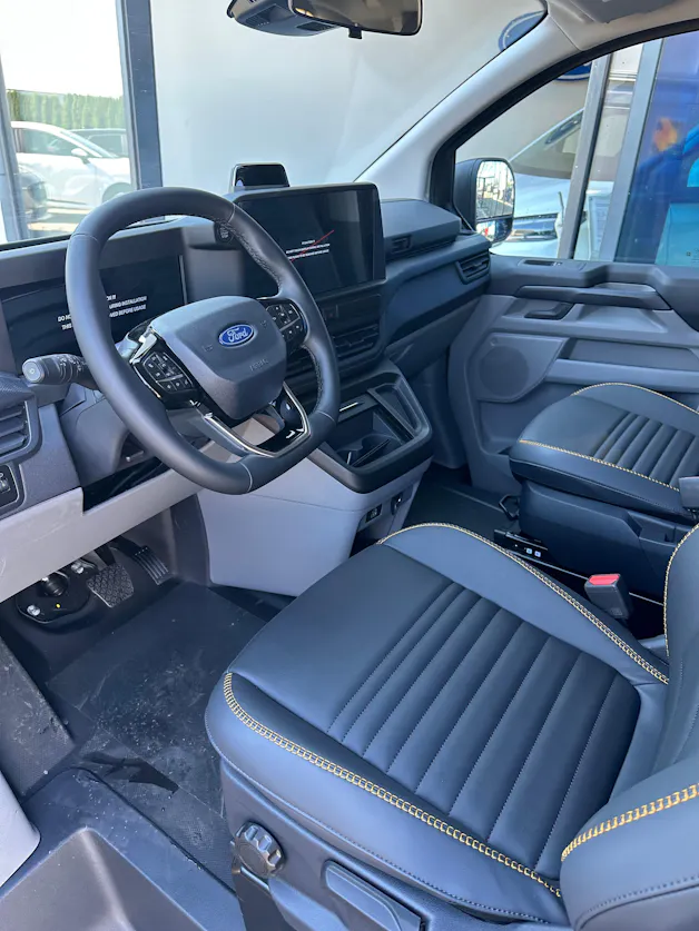 Ford Transit C combi 320 L1 2.0 Eco Trail/170CV/4x4 Aut.