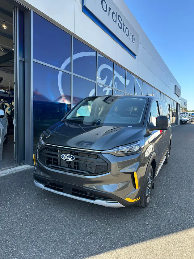 Ford Transit C combi 320 L1 2.0 Eco Trail/170CV/4x4 Aut.