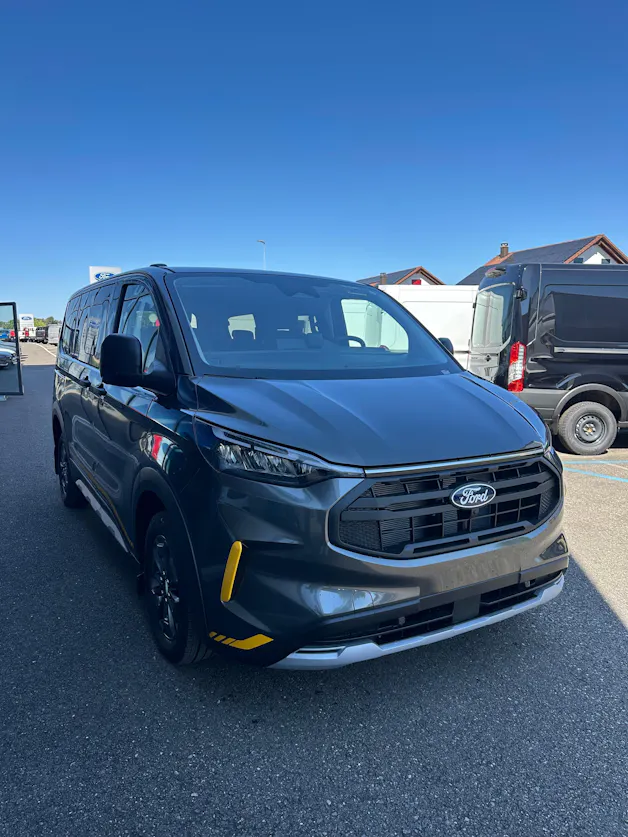 Ford Transit C combi 320 L1 2.0 Eco Trail/170CV/4x4 Aut.