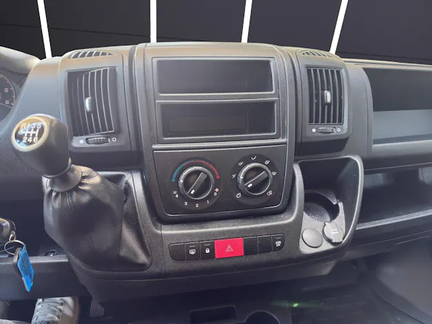Peugeot Boxer 2.2 HDI 335 Pro Fourgon tôlé L2H2