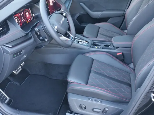 Škoda Octavia Combi 2.0 TSI DSG RS 30 Years Edition