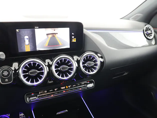 Mercedes-Benz GLA 180 AMG Line 7G-DCT
