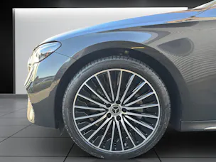 Mercedes-Benz E 220 d 4Matic 9G-Tronic