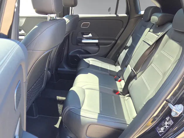 Mercedes-Benz GLA 45 AMG 4Matic+ 8G-Speedshift DCT
