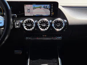 Mercedes-Benz GLA 45 AMG 4Matic+ 8G-Speedshift DCT