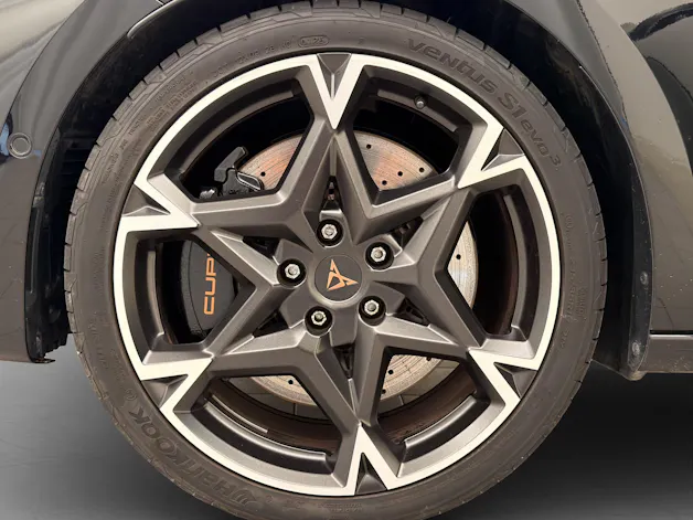 Cupra Leon ST 2.0 TSI 333 VZ 4Drive DSG