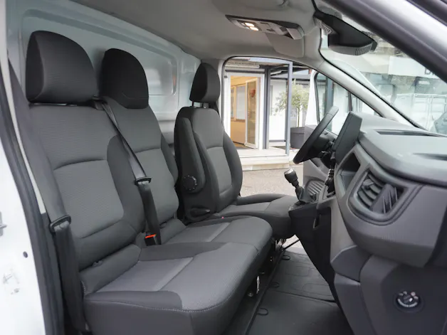 Renault Trafic 2.0 Blue dCi110 Advance L2H1 EN
