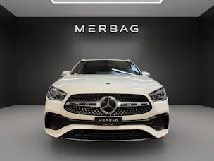 MERCEDES-BENZ GLA 200 AMG Line