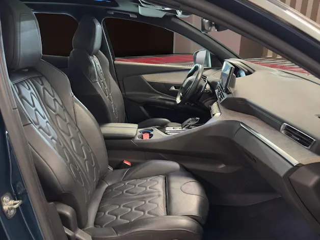 PEUGEOT 3008 225e Hybrid2 GT EAT8