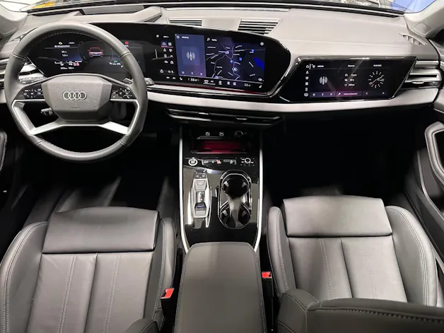 Audi A5 Avant e-hybrid quattro Attraction 220 kW S tronic