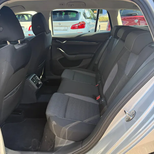 Škoda Octavia Combi 2.0 TDI DSG Ambition