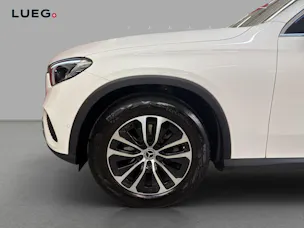 Mercedes-Benz GLC 200 4M - Avantgarde / DISTRONIC / Rückfahrkamera / Panorama-Dach