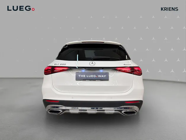 Mercedes-Benz GLC 200 4M - Avantgarde / DISTRONIC / Rückfahrkamera / Panorama-Dach