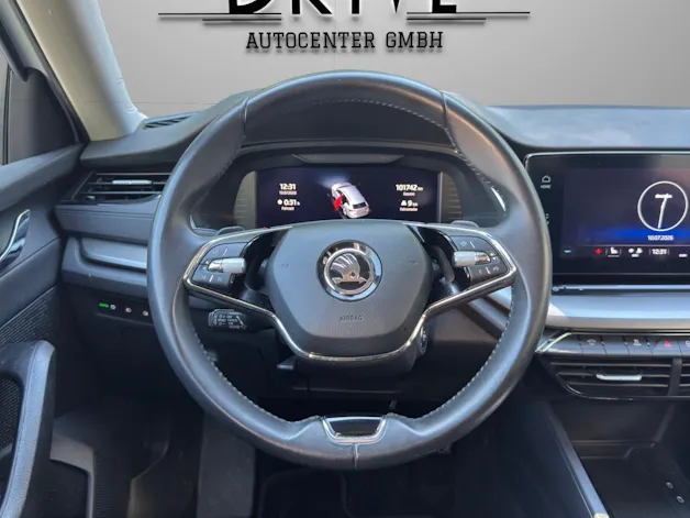 Škoda Octavia Combi 2.0 TDI DSG Ambition 4x4