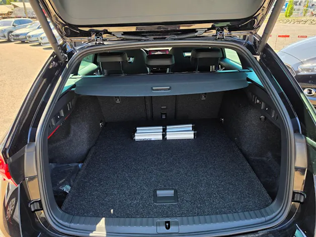 SKODA Octavia Combi 2.0 TSI DSG Dynamic 4x4