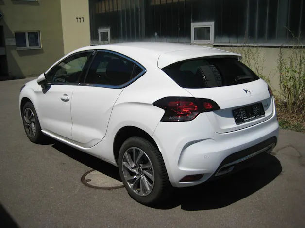 DS Automobiles AUTOMOBILES DS4 1.2 Pure Tech SO Chic