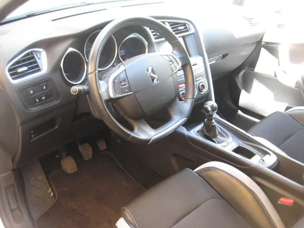DS Automobiles AUTOMOBILES DS4 1.2 Pure Tech SO Chic