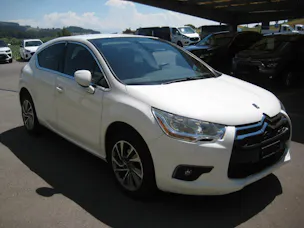 DS Automobiles AUTOMOBILES DS4 1.2 Pure Tech SO Chic