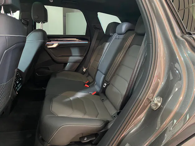 VW Touareg 3.0 TDI R-Line Tiptronic