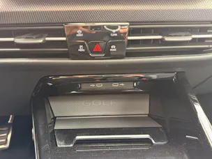 VW Golf 2.0 TSI 333 PS 4MOTION R BLACK EDITION *** AKRAPOVIC ABGAS & PANORAMAGLASDACH ***