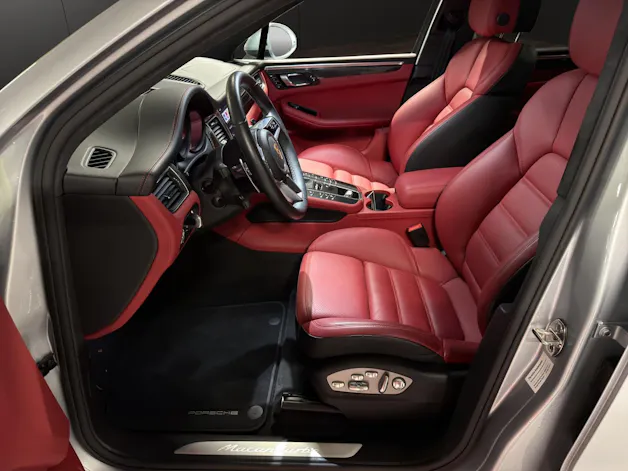 Porsche Macan Turbo PDK
