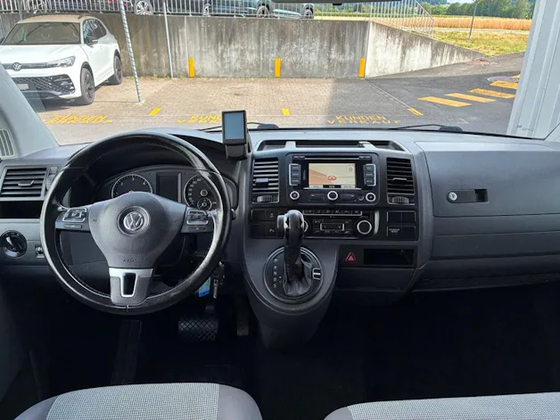 VW T5 Caravelle Comfortline 2.0 TDI CR DSG