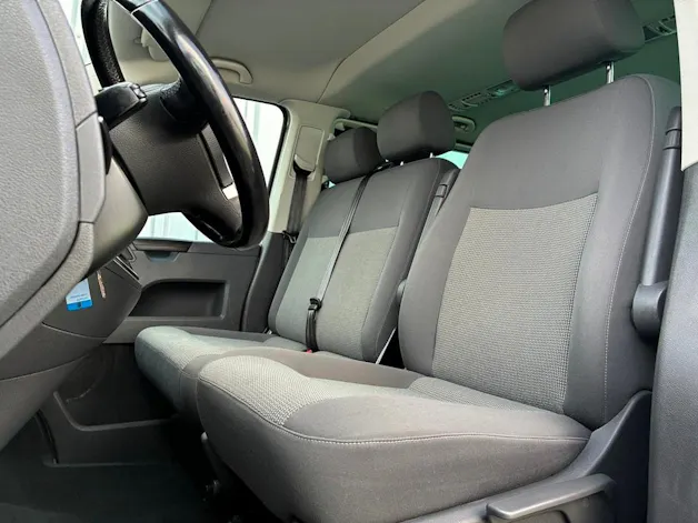 VW T5 Caravelle Comfortline 2.0 TDI CR DSG
