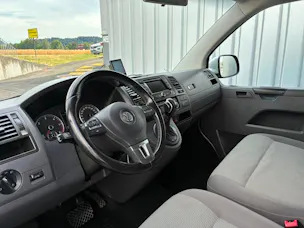 VW T5 Caravelle Comfortline 2.0 TDI CR DSG