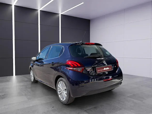 PEUGEOT 208 1.2 Allure