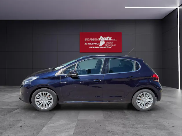 PEUGEOT 208 1.2 Allure