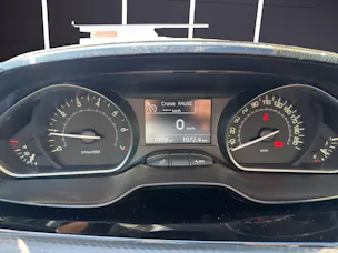 PEUGEOT 208 1.2 Allure