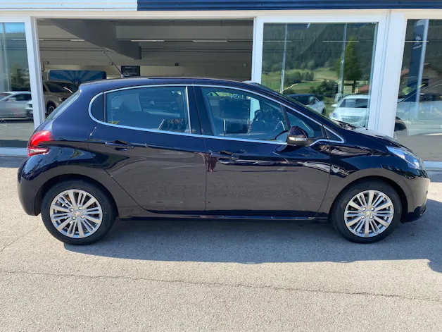 Peugeot 208 1.2 Allure