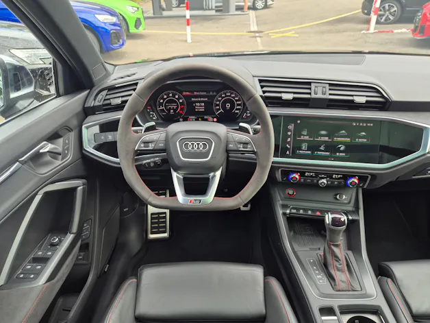 Audi RS Q3 2.5 TFSI quattro S tronic