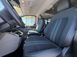Ford Tourneo Bus 320 L1H1 Sport Automat 4x4