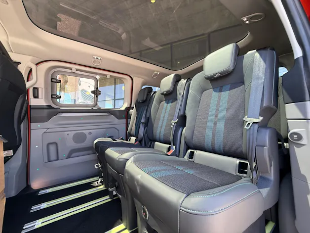 Ford Tourneo Bus 320 L1H1 Sport Automat 4x4