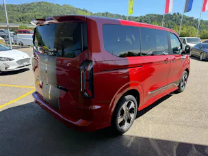 Ford Tourneo Bus 320 L1H1 Sport Automat 4x4