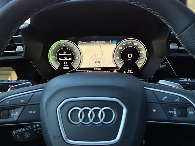 Audi A3 Sportback TFSI e 200 kW S line Attraction S tronic Mythosschwarz Metallic
