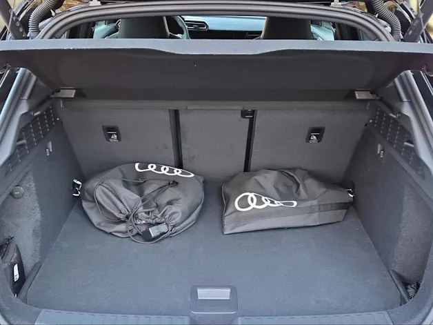 Audi A3 Sportback TFSI e 200 kW S line Attraction S tronic Mythosschwarz Metallic