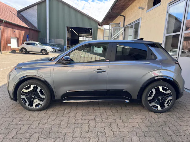 Nissan Micra 52kWh Advance