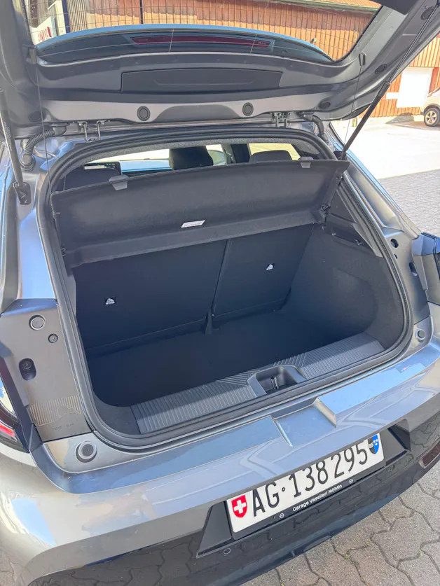 Nissan Micra 52kWh Advance