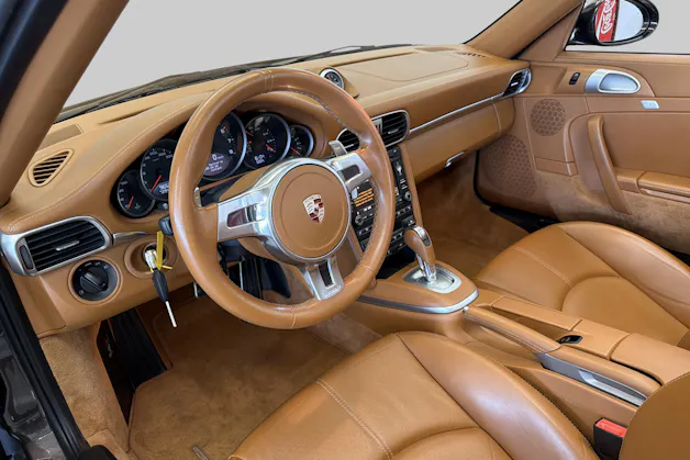 Porsche 911 Cabrio Carrera GTS PDK
