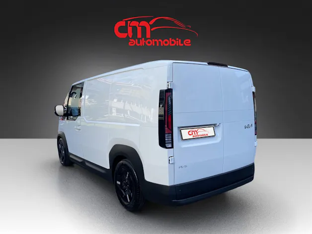 Kia Cargo Essential / International Van of the Year 2026