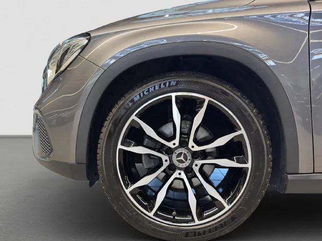 MERCEDES-BENZ GLA 200 Urban
