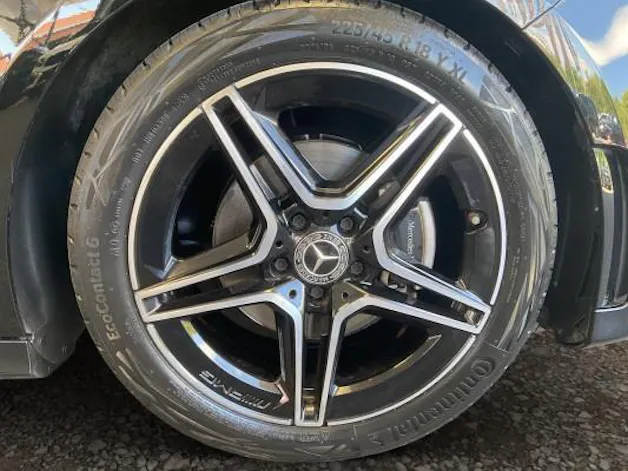 Mercedes-Benz A 200 AMG Line