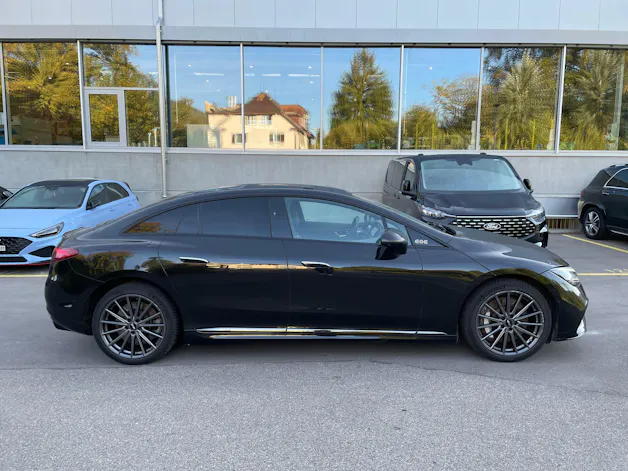 MERCEDES-BENZ EQE 500 4 Matic