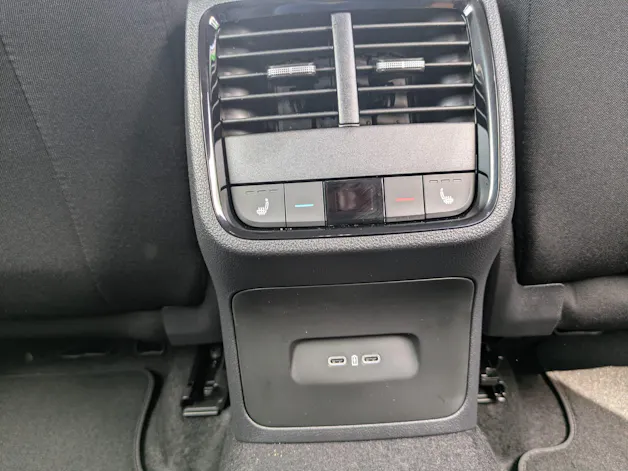 Škoda Octavia Combi 1.5 TSI mHEV DSG Selection